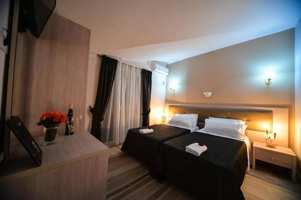 Klajdi 7 - Family QDPL 4.jpg